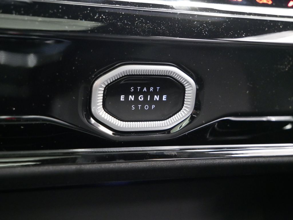 Thumbnail: 2026 Jeep Grand Cherokee - 28