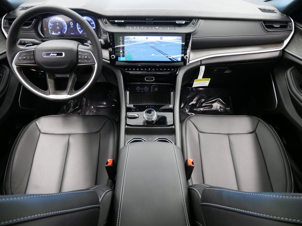 Thumbnail: 2026 Jeep Grand Cherokee - 2