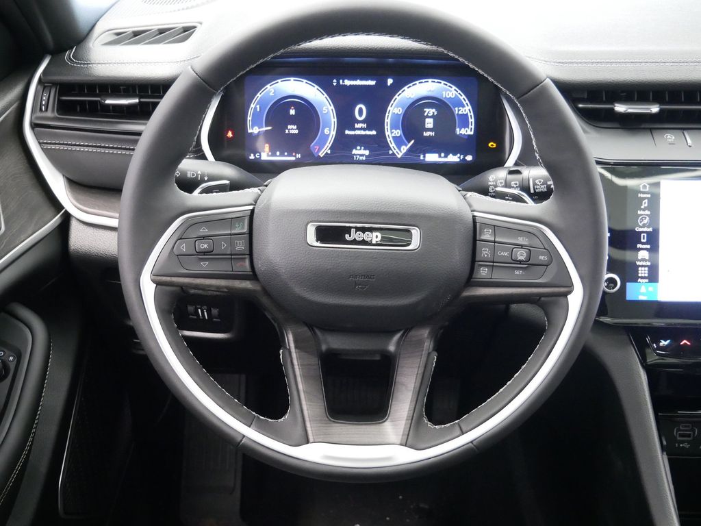 Thumbnail: 2026 Jeep Grand Cherokee - 8