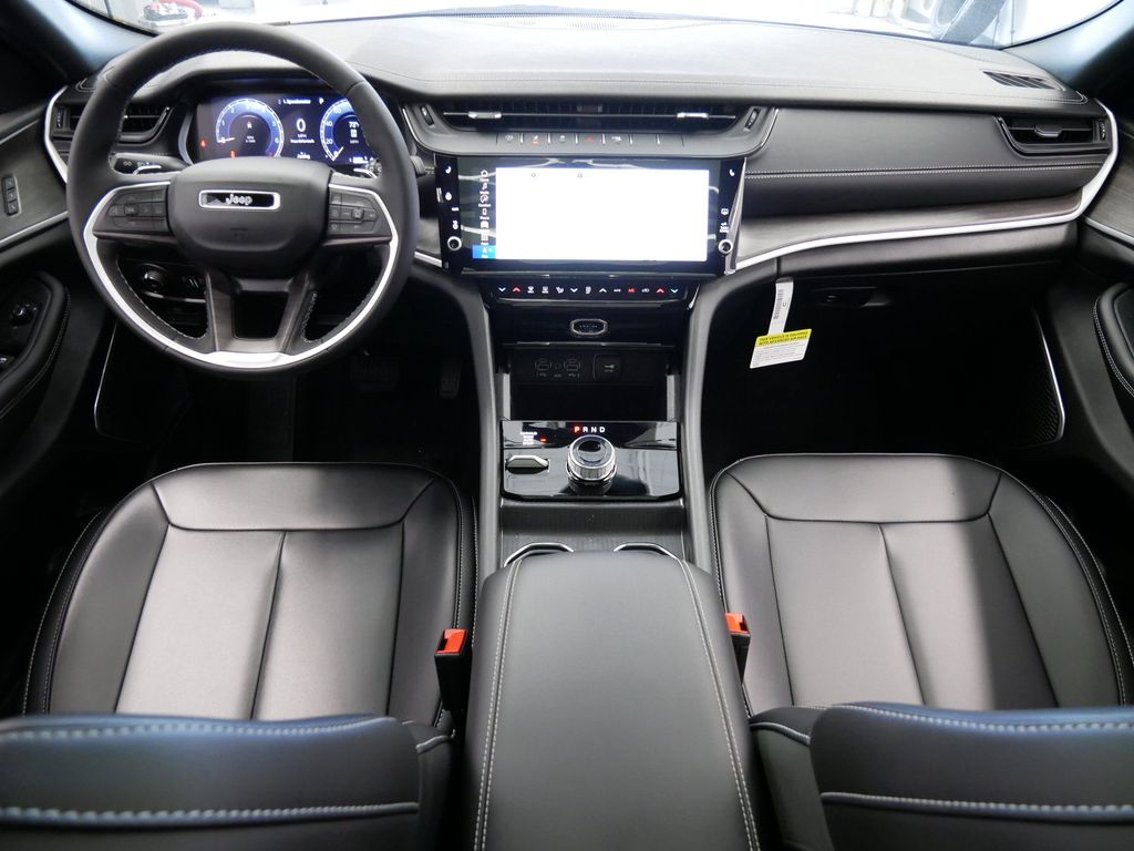 Thumbnail: 2026 Jeep Grand Cherokee - 2