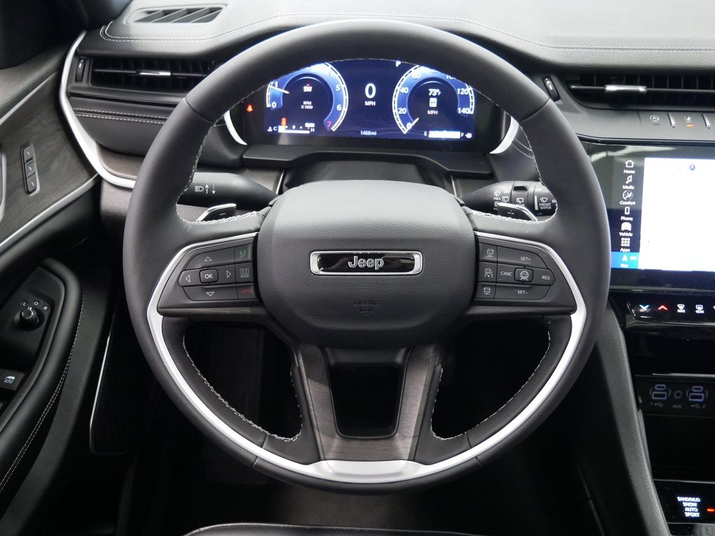 Thumbnail: 2026 Jeep Grand Cherokee - 8