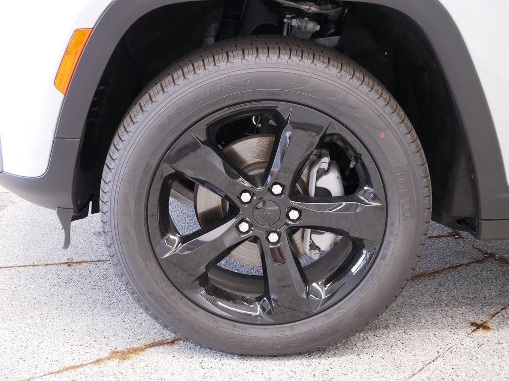 Thumbnail: 2026 Jeep Grand Cherokee - 7