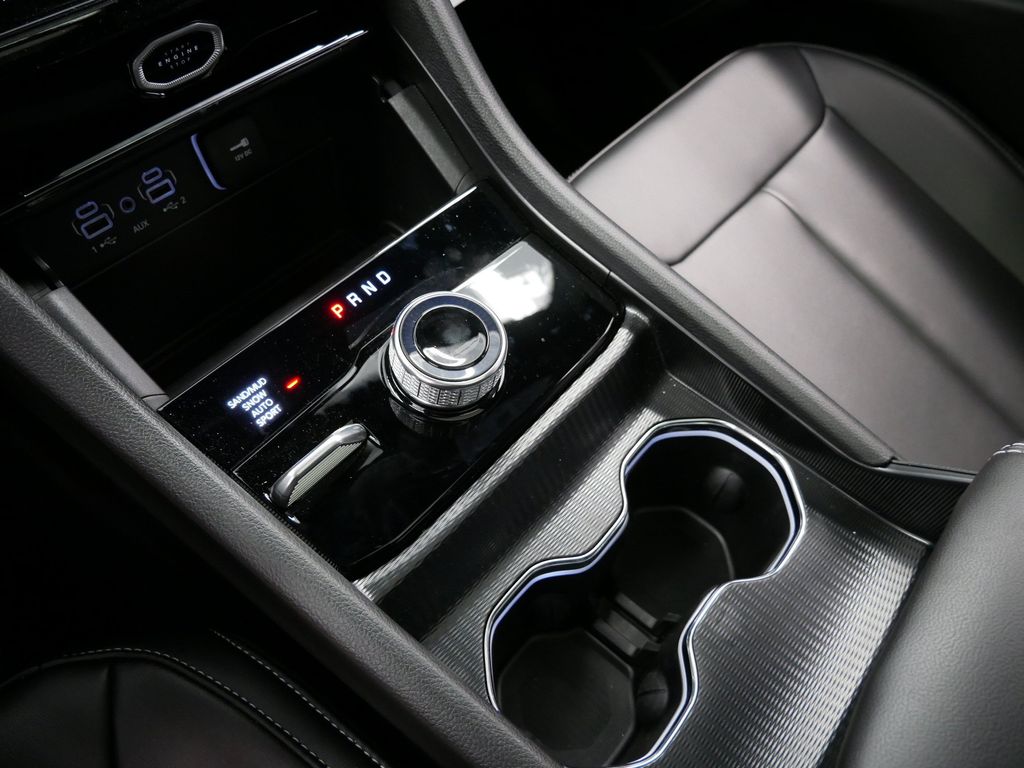 Thumbnail: 2026 Jeep Grand Cherokee - 12