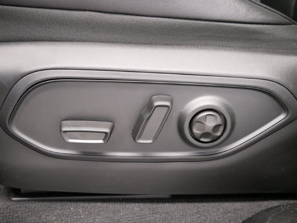 Thumbnail: 2026 Jeep Grand Cherokee - 22