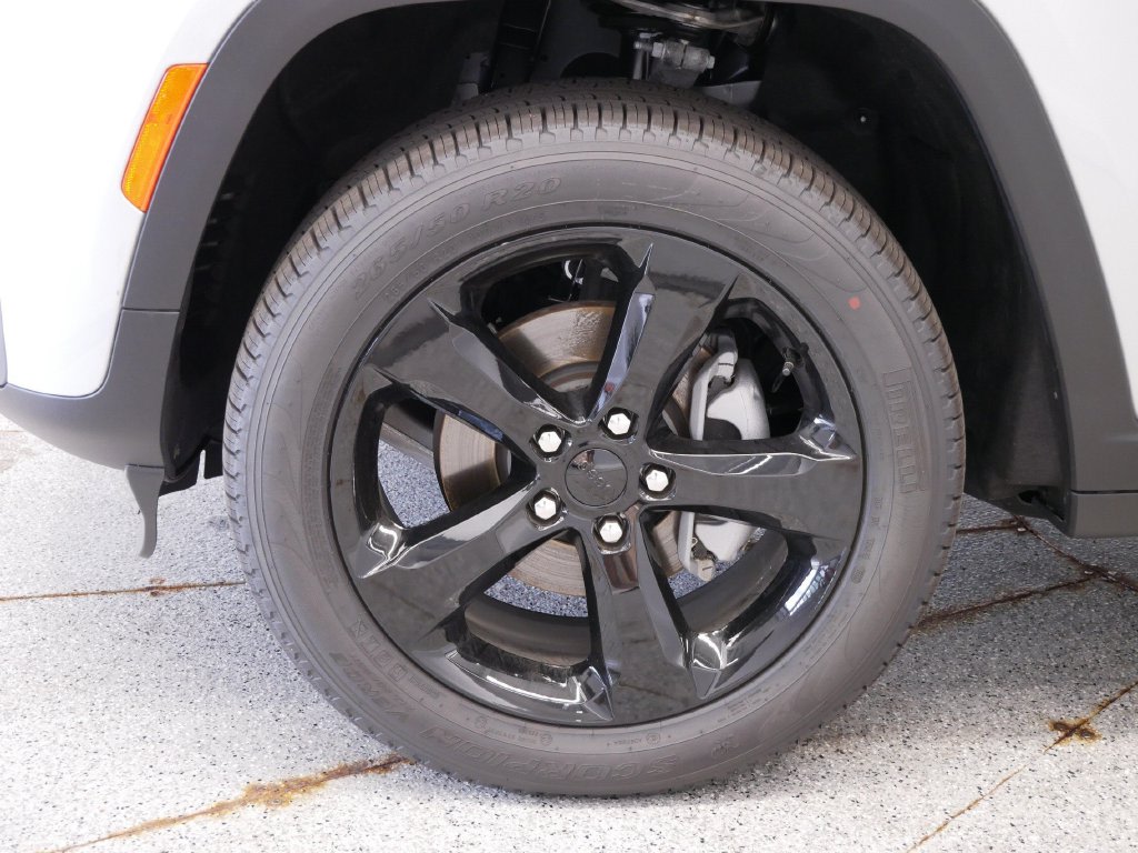 Thumbnail: 2026 Jeep Grand Cherokee - 7