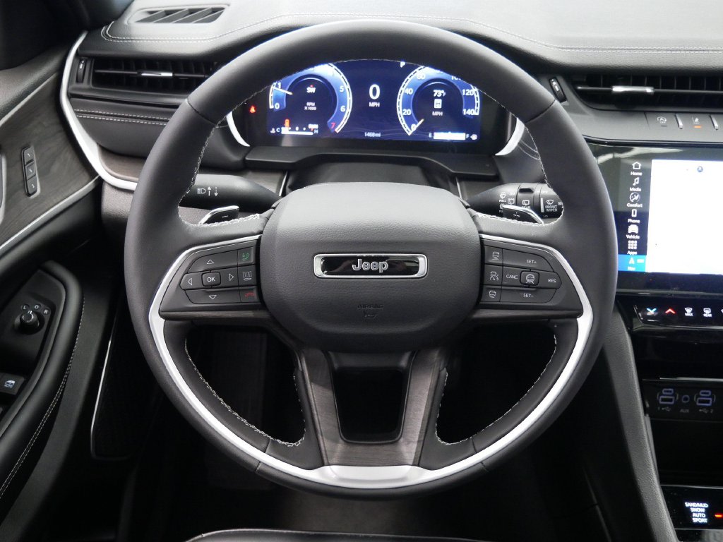 Thumbnail: 2026 Jeep Grand Cherokee - 8