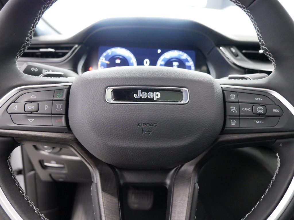 Thumbnail: 2026 Jeep Grand Cherokee - 23