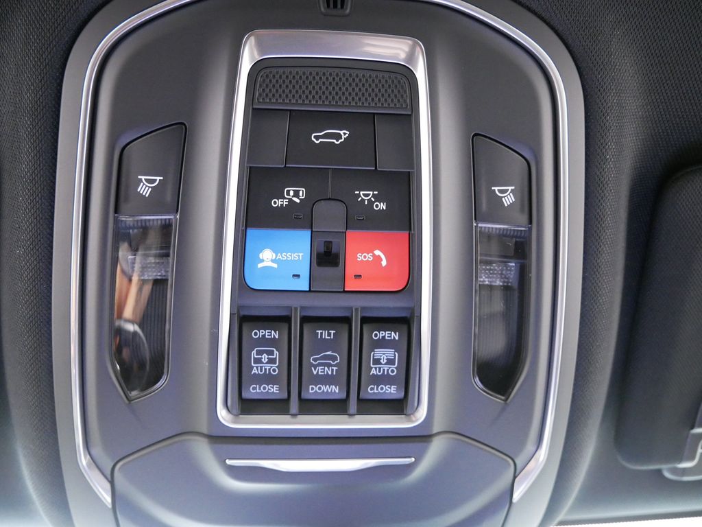 Thumbnail: 2026 Jeep Grand Cherokee - 27