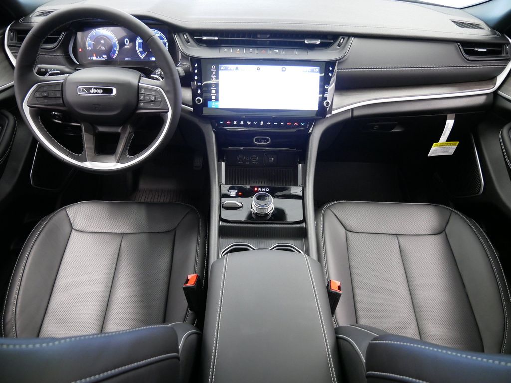 Thumbnail: 2026 Jeep Grand Cherokee - 2