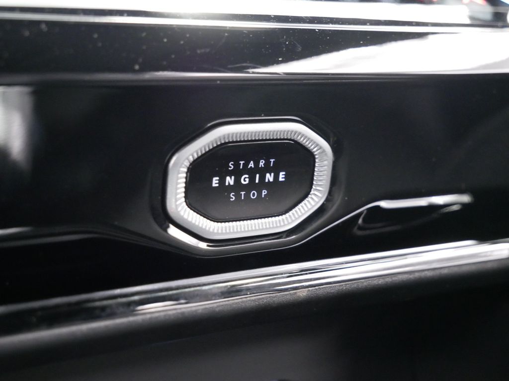 Thumbnail: 2026 Jeep Grand Cherokee - 28