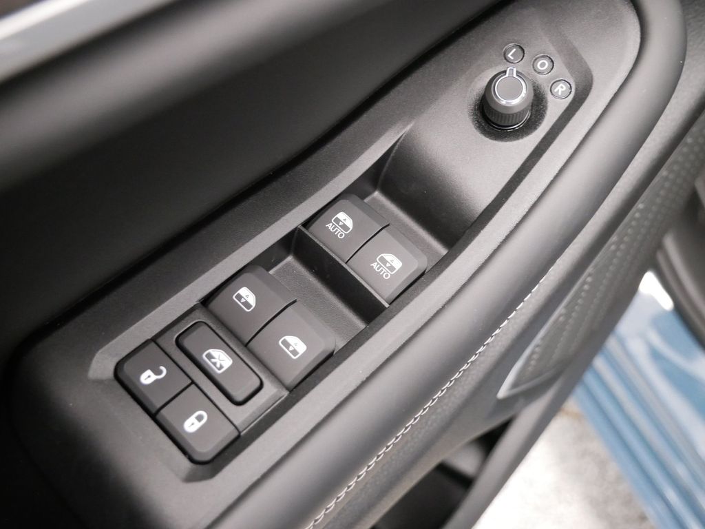 Thumbnail: 2026 Jeep Grand Cherokee - 20