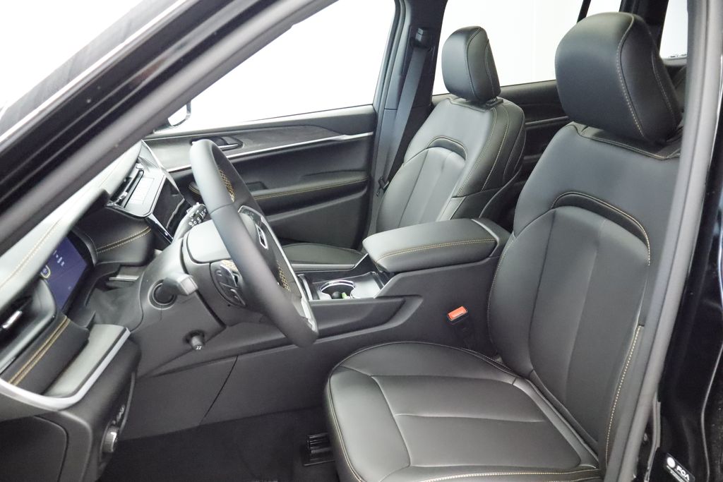 Thumbnail: 2026 Jeep Grand Cherokee - 7