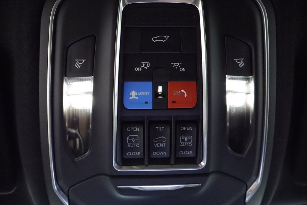 Thumbnail: 2026 Jeep Grand Cherokee - 22