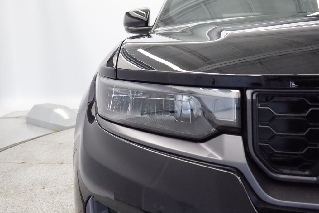 Thumbnail: 2026 Jeep Grand Cherokee - 13
