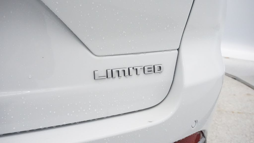 Thumbnail: 2026 Jeep Grand Cherokee - 7