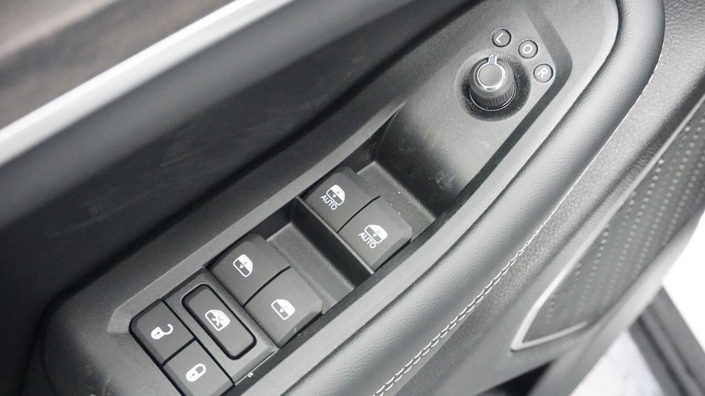 Thumbnail: 2026 Jeep Grand Cherokee - 27