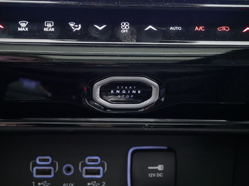 Thumbnail: 2026 Jeep Grand Cherokee - 28