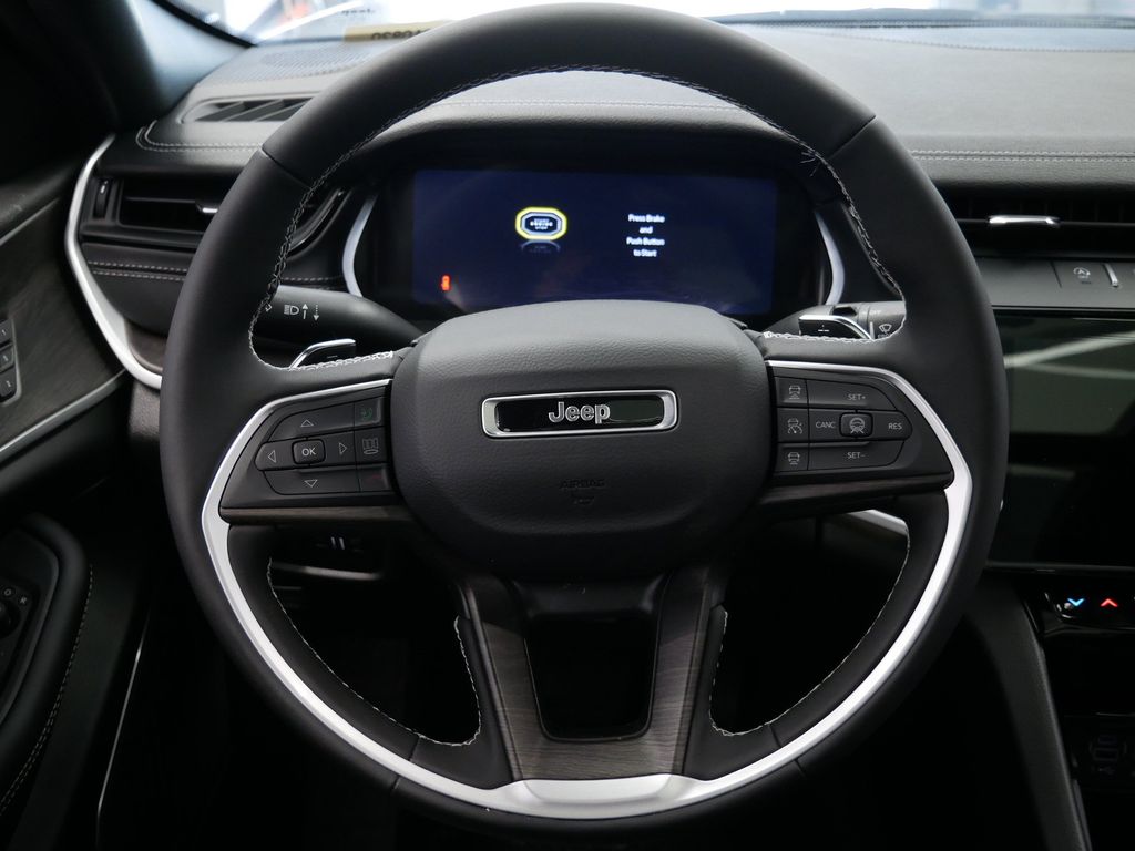 Thumbnail: 2026 Jeep Grand Cherokee - 8