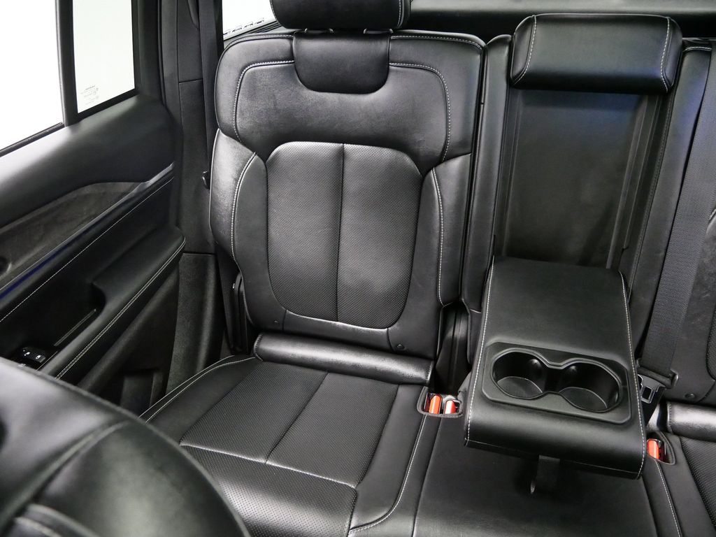 Thumbnail: 2022 Jeep Grand Cherokee - 27