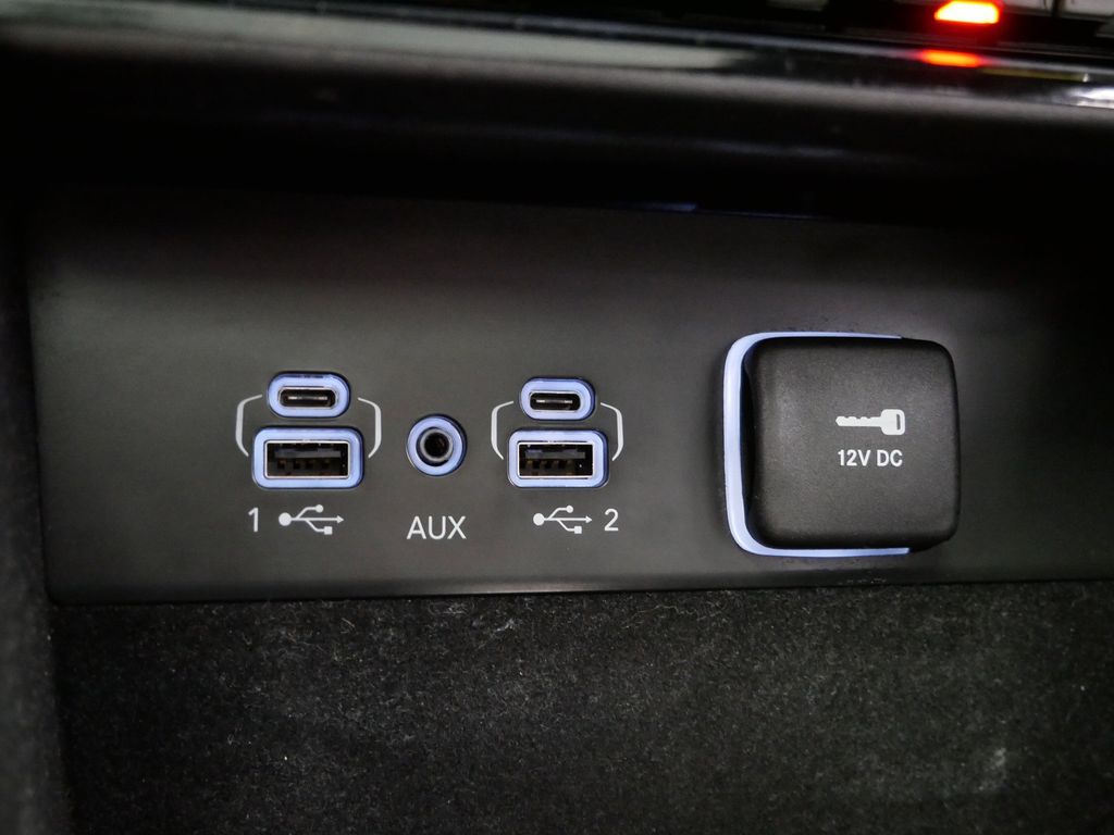 Thumbnail: 2022 Jeep Grand Cherokee - 44