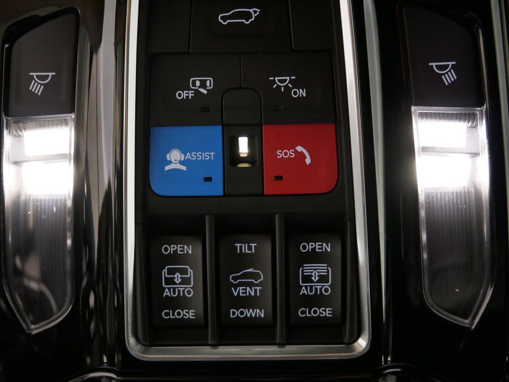 Thumbnail: 2022 Jeep Grand Cherokee - 45