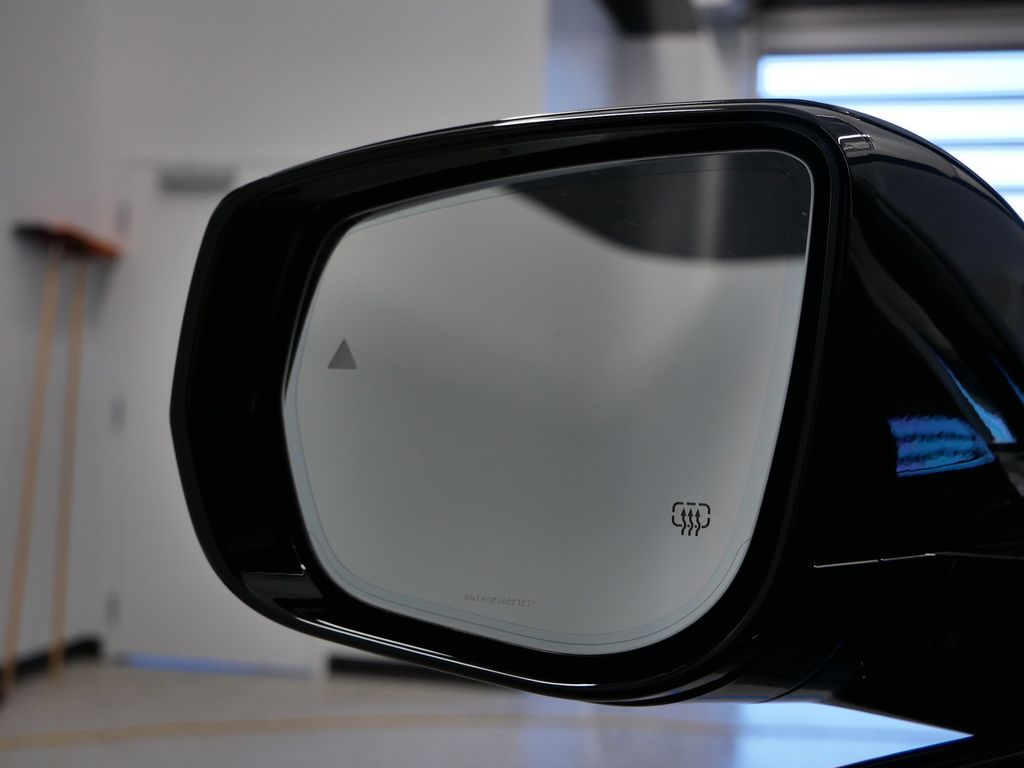 Thumbnail: 2022 Jeep Grand Cherokee - 14