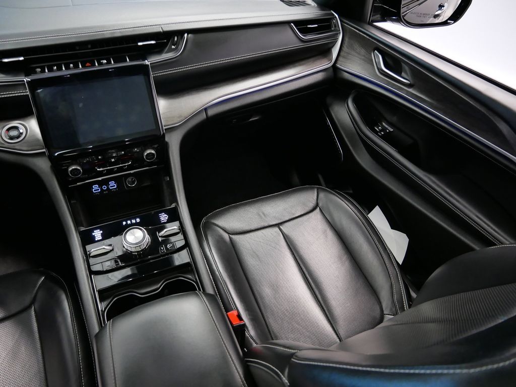 Thumbnail: 2022 Jeep Grand Cherokee - 25