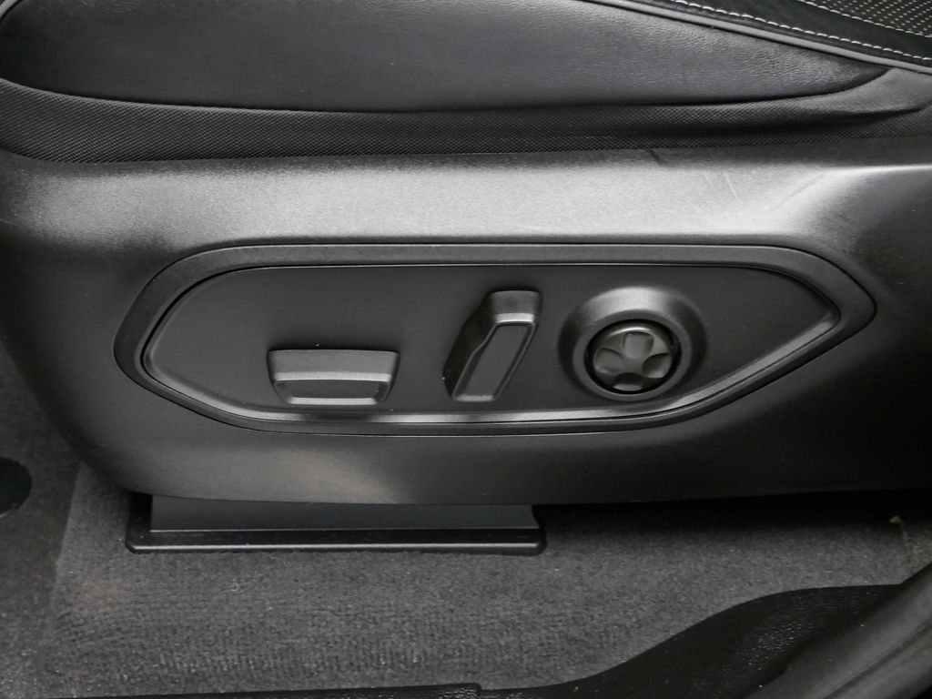 Thumbnail: 2022 Jeep Grand Cherokee - 19