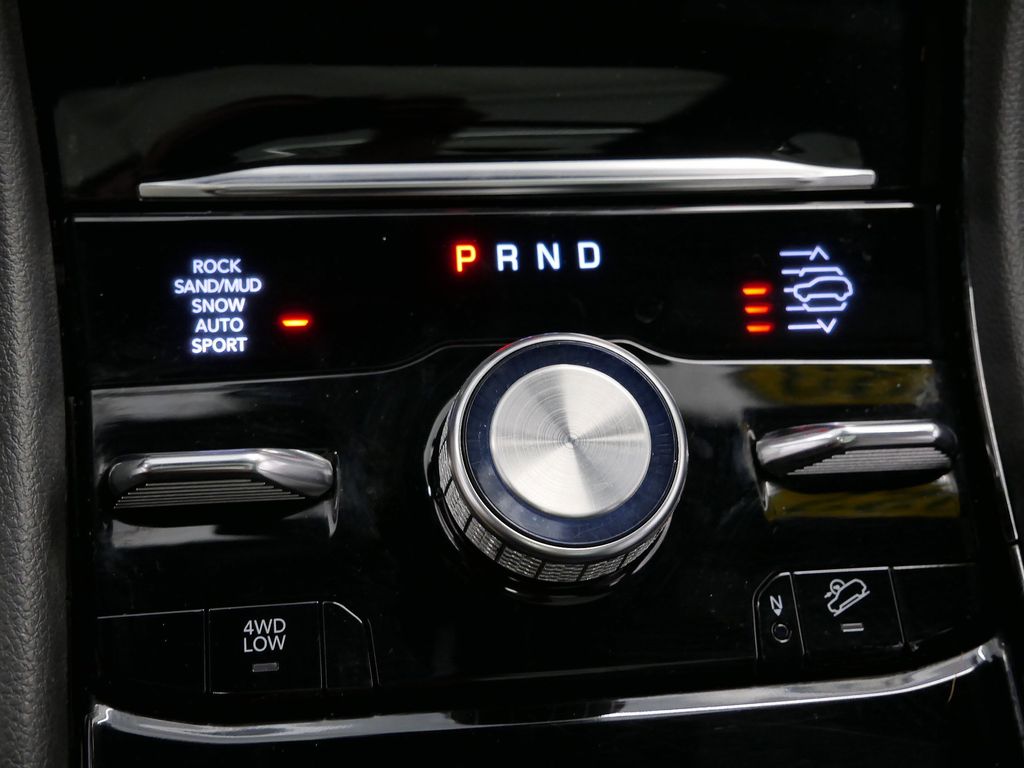 Thumbnail: 2022 Jeep Grand Cherokee - 43