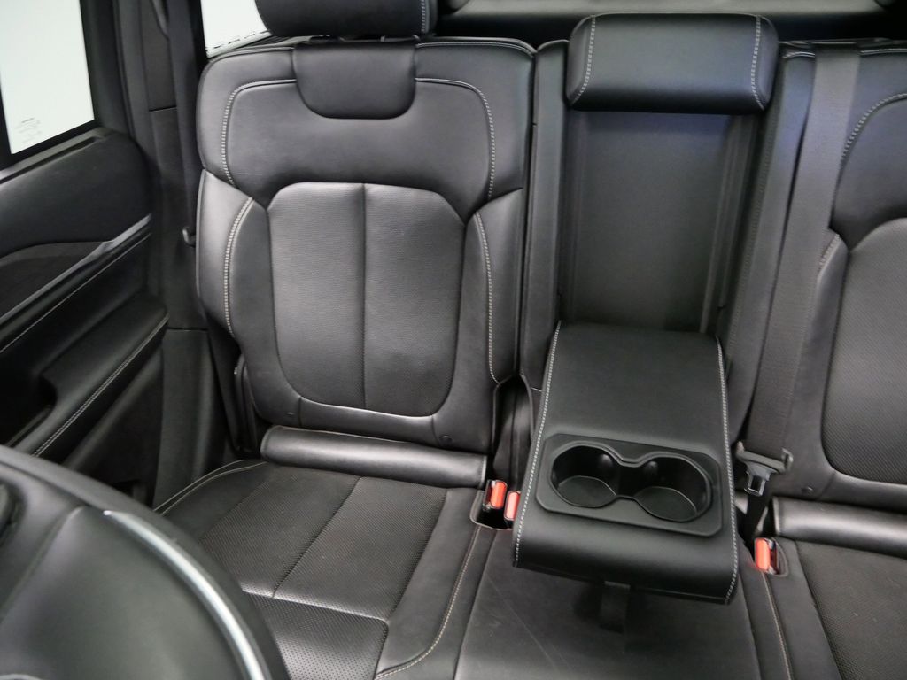 Thumbnail: 2022 Jeep Grand Cherokee - 27