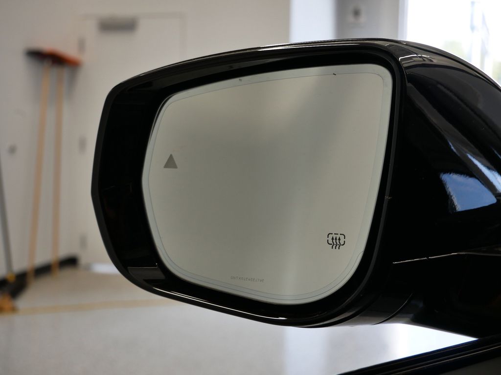 Thumbnail: 2022 Jeep Grand Cherokee - 11