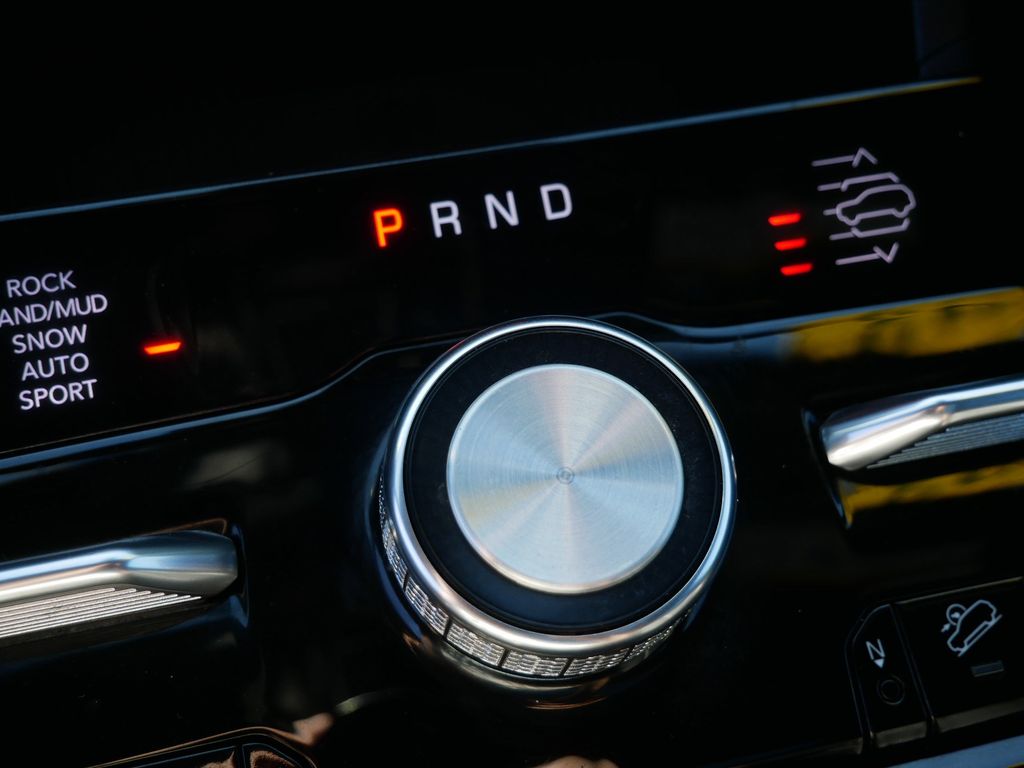 Thumbnail: 2023 Jeep Grand Cherokee - 44