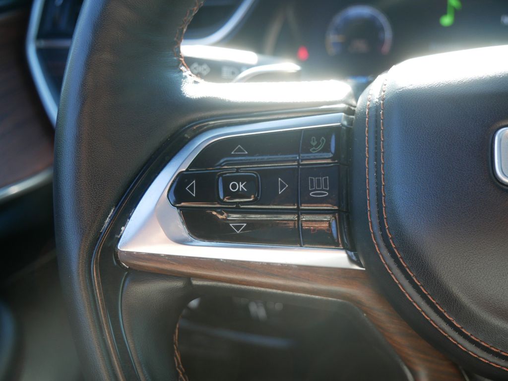 Thumbnail: 2023 Jeep Grand Cherokee - 31