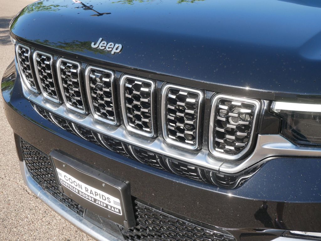 Thumbnail: 2023 Jeep Grand Cherokee - 7