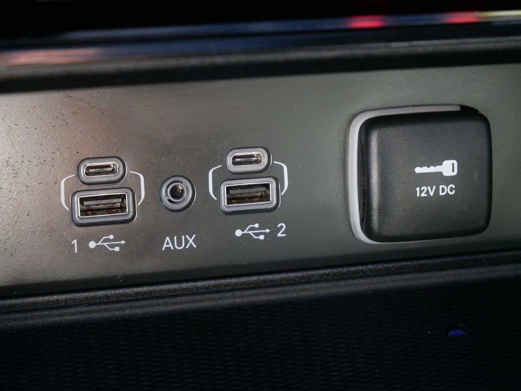 Thumbnail: 2023 Jeep Grand Cherokee - 42