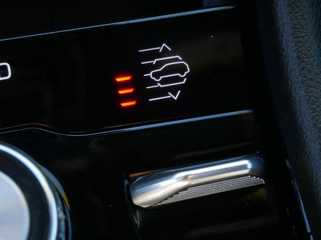 Thumbnail: 2023 Jeep Grand Cherokee - 43