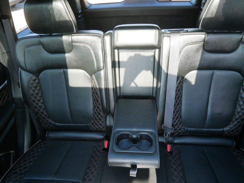 Thumbnail: 2023 Jeep Grand Cherokee - 25