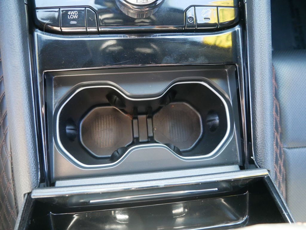 Thumbnail: 2023 Jeep Grand Cherokee - 46