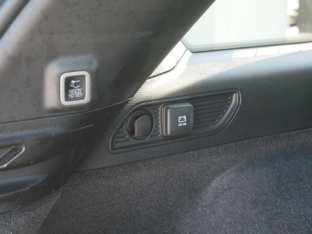 Thumbnail: 2023 Jeep Grand Cherokee - 23