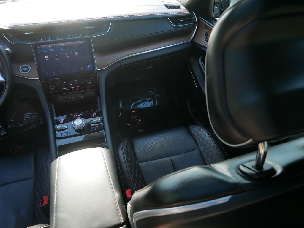 Thumbnail: 2023 Jeep Grand Cherokee - 13