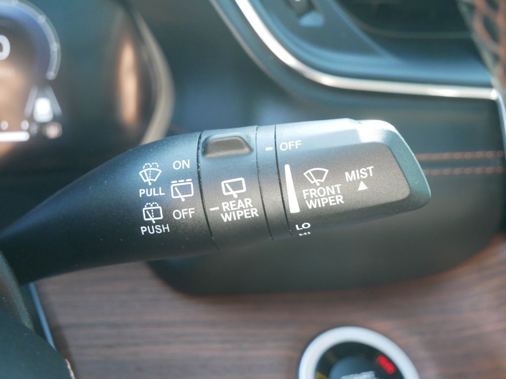 Thumbnail: 2023 Jeep Grand Cherokee - 33