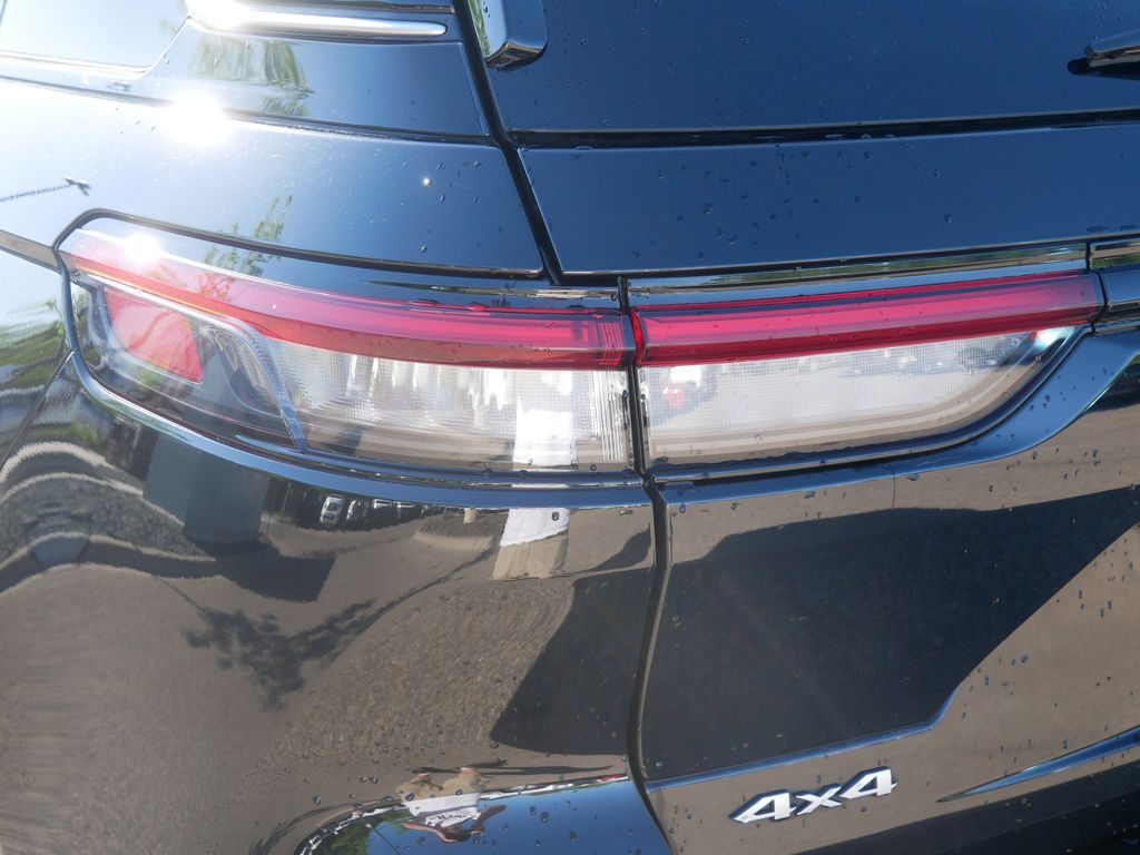 Thumbnail: 2023 Jeep Grand Cherokee - 20