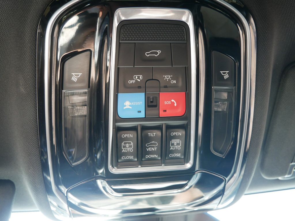 Thumbnail: 2023 Jeep Grand Cherokee - 48