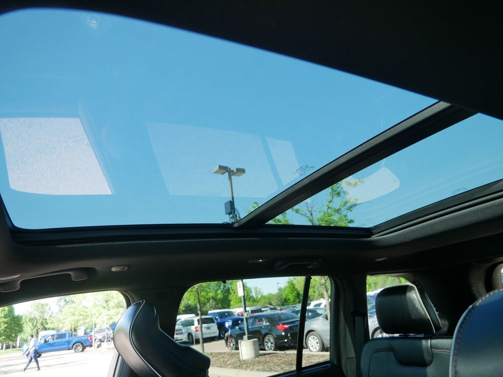 Thumbnail: 2023 Jeep Grand Cherokee - 49