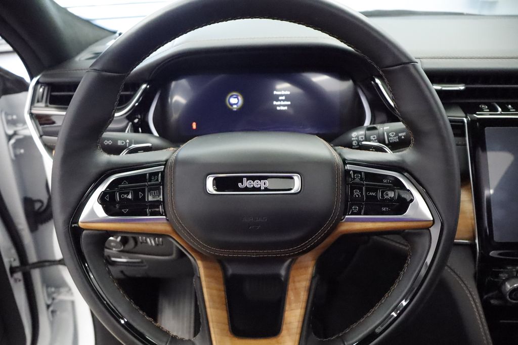 Thumbnail: 2025 Jeep Grand Cherokee - 12