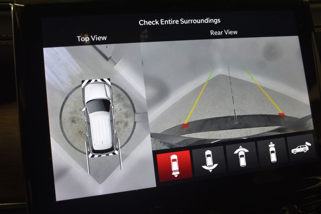 Thumbnail: 2023 Jeep Grand Cherokee - 42