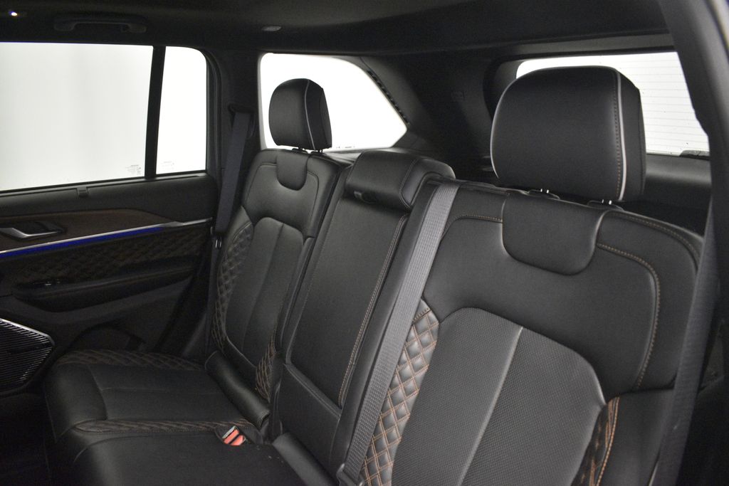 Thumbnail: 2023 Jeep Grand Cherokee - 32