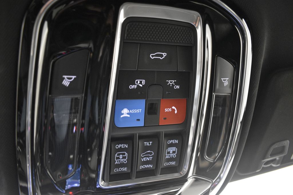 Thumbnail: 2023 Jeep Grand Cherokee - 49