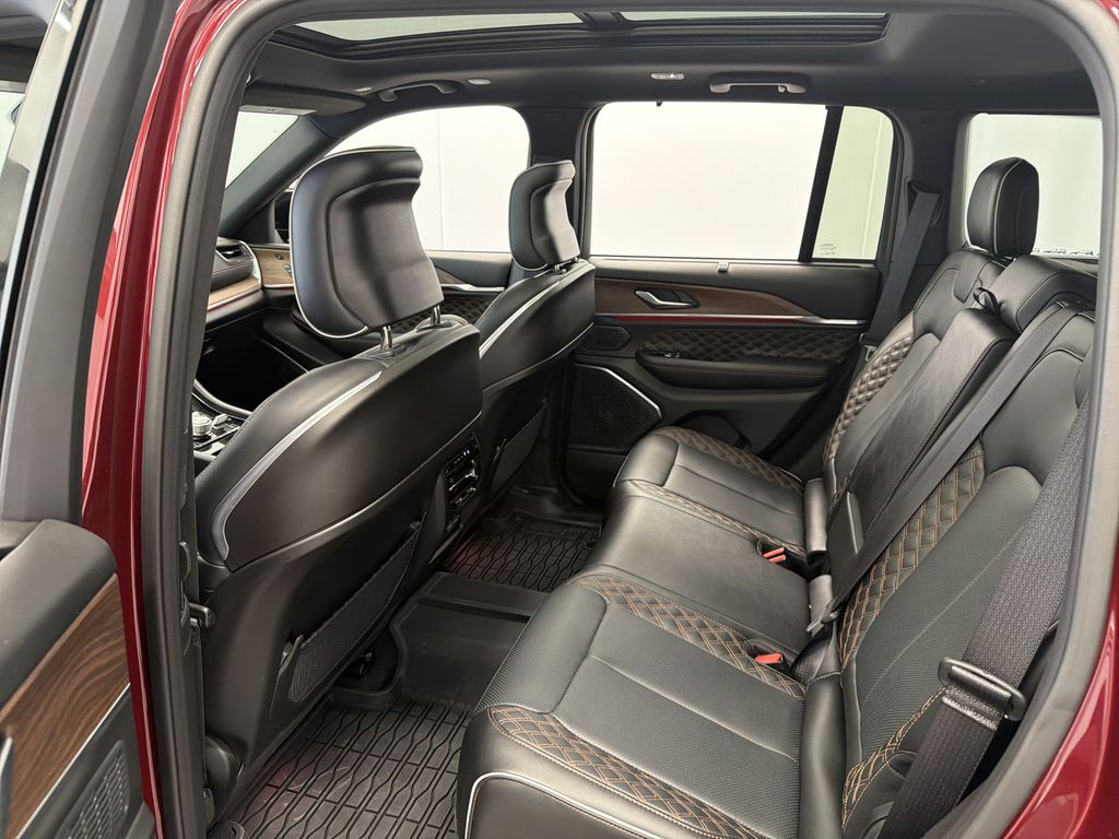 Thumbnail: 2025 Jeep Grand Cherokee - 12
