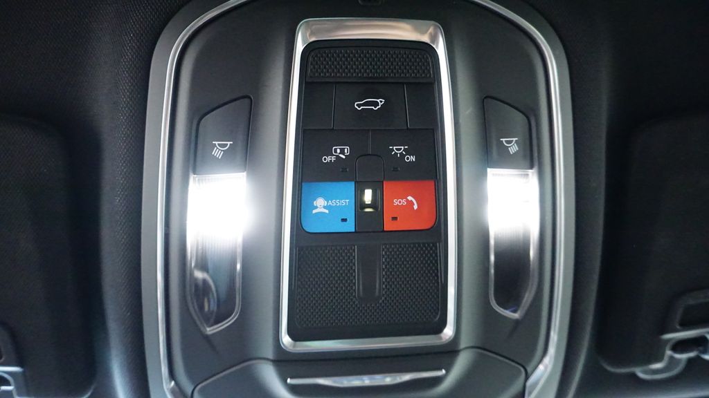 Thumbnail: 2022 Jeep Grand Cherokee L - 14